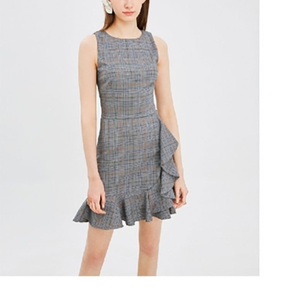 Design lab by loard& Taylor beautiful ruffle dress size 6​​​ - Picture 2 of 5